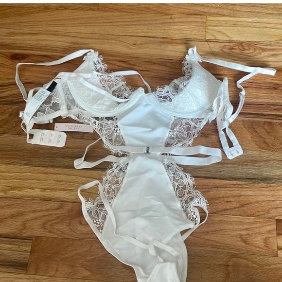 Victoria Secret - Picture 6 of 6